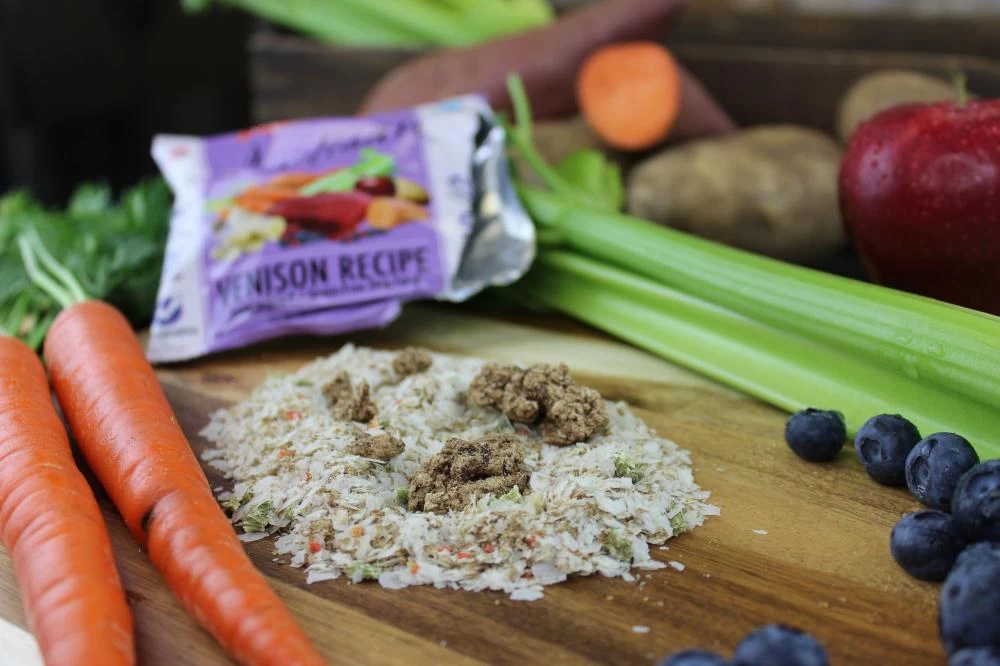 Grandma Lucy's Artisan Grain Free Venison Freeze Dried Dog Food 2 Grandma Lucy's Artisan Grain Free Venison Freeze Dried Dog Food - Image 2